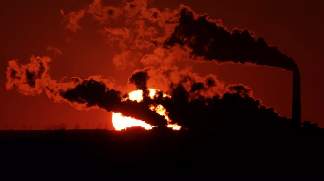El medio ambiente sufriría por la involución al carbón como elemento de generación de energía