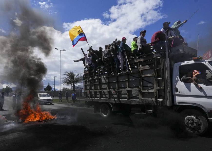 Declaran estado de excepción por protestas en Ecuador